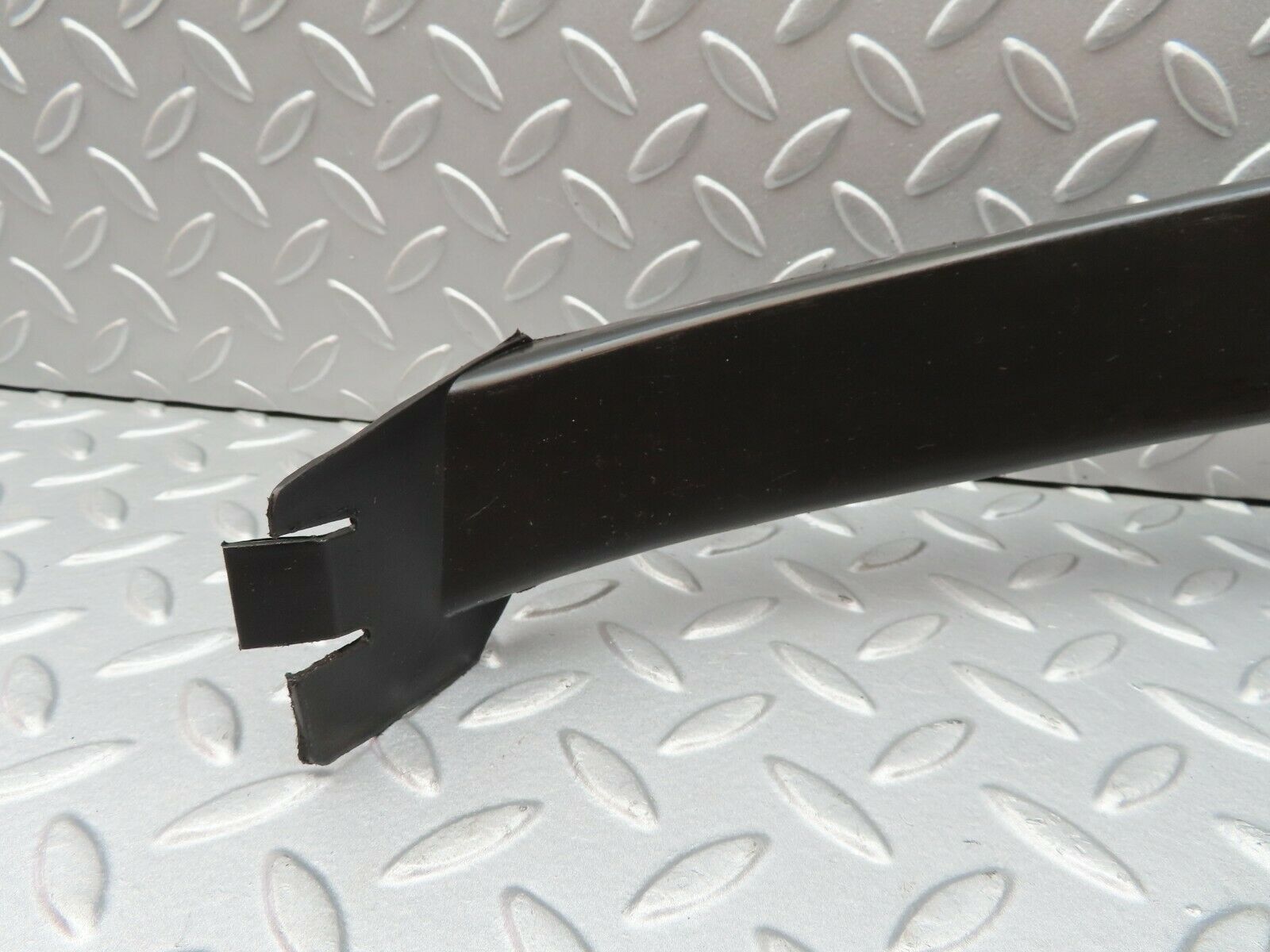 4289 Mercedes-Benz W123 230E Cable Cover Rear Left 1238210136