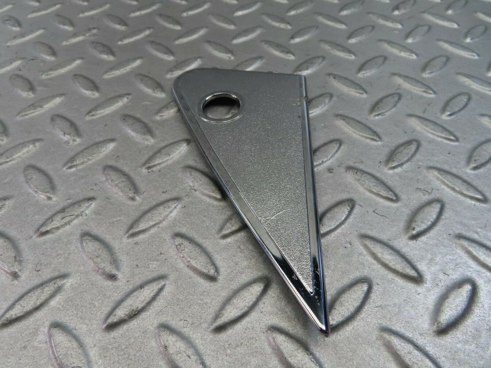 8143 Mercedes-Benz W123 Mirror Triangle Cover Left 1237250711