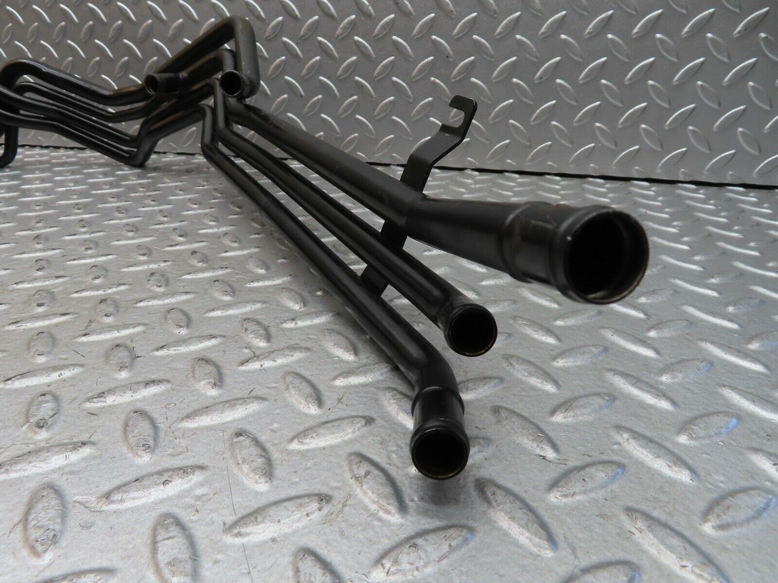 19633 Mercedes-Benz C140 CL420 Coupe Coolant Water Pipeline 1408301015