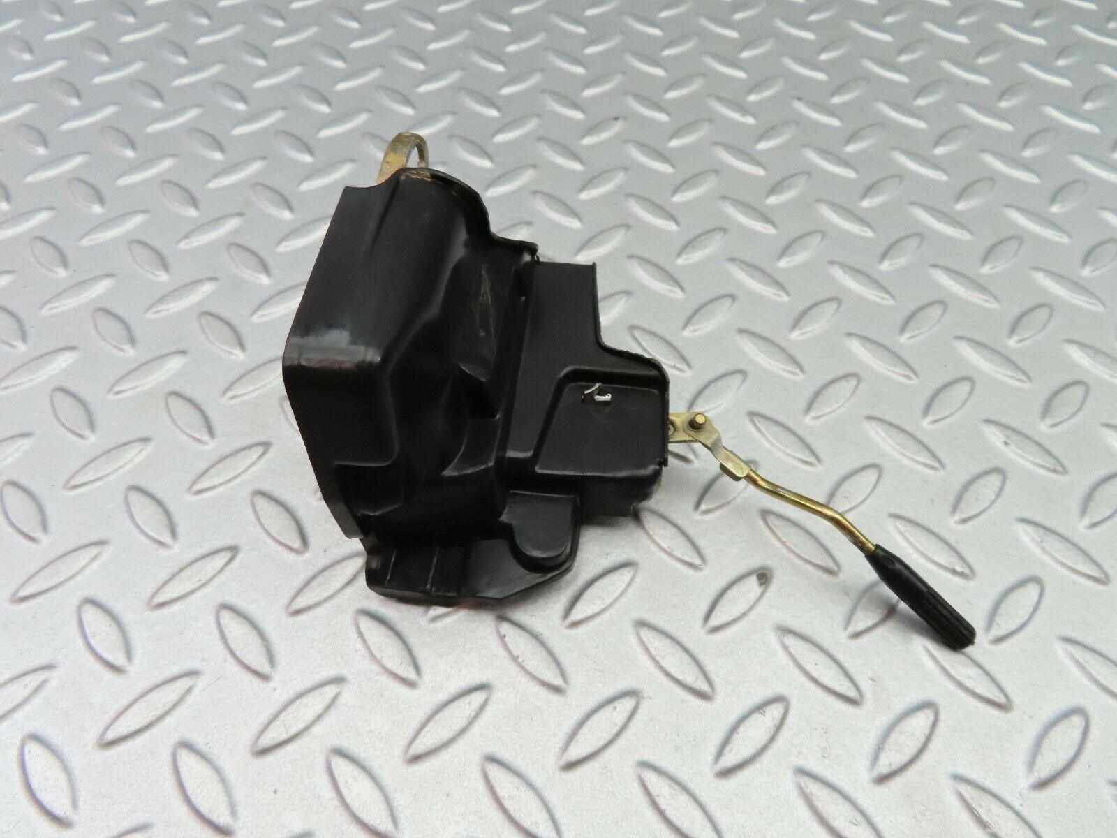 5819 Mercedes-Benz W123 200 Front Left Door Lock Mechanism 1237230108