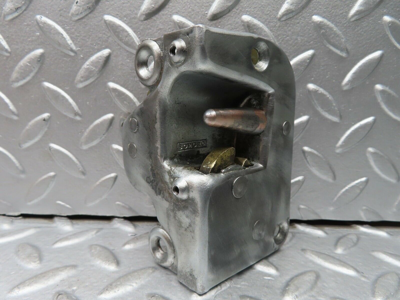 20980 Mercedes-Benz W114 250CE Coupe Right Door Lock Mechanism