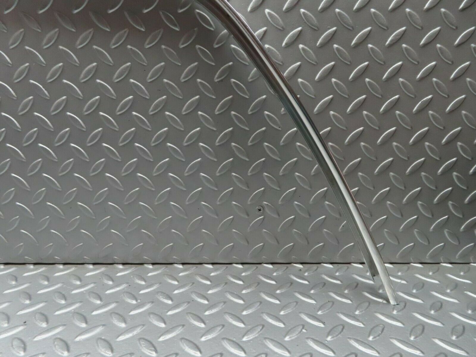 10146 Mercedes-Benz C123 230CE Coupe Roof Chrome Trim Left Side