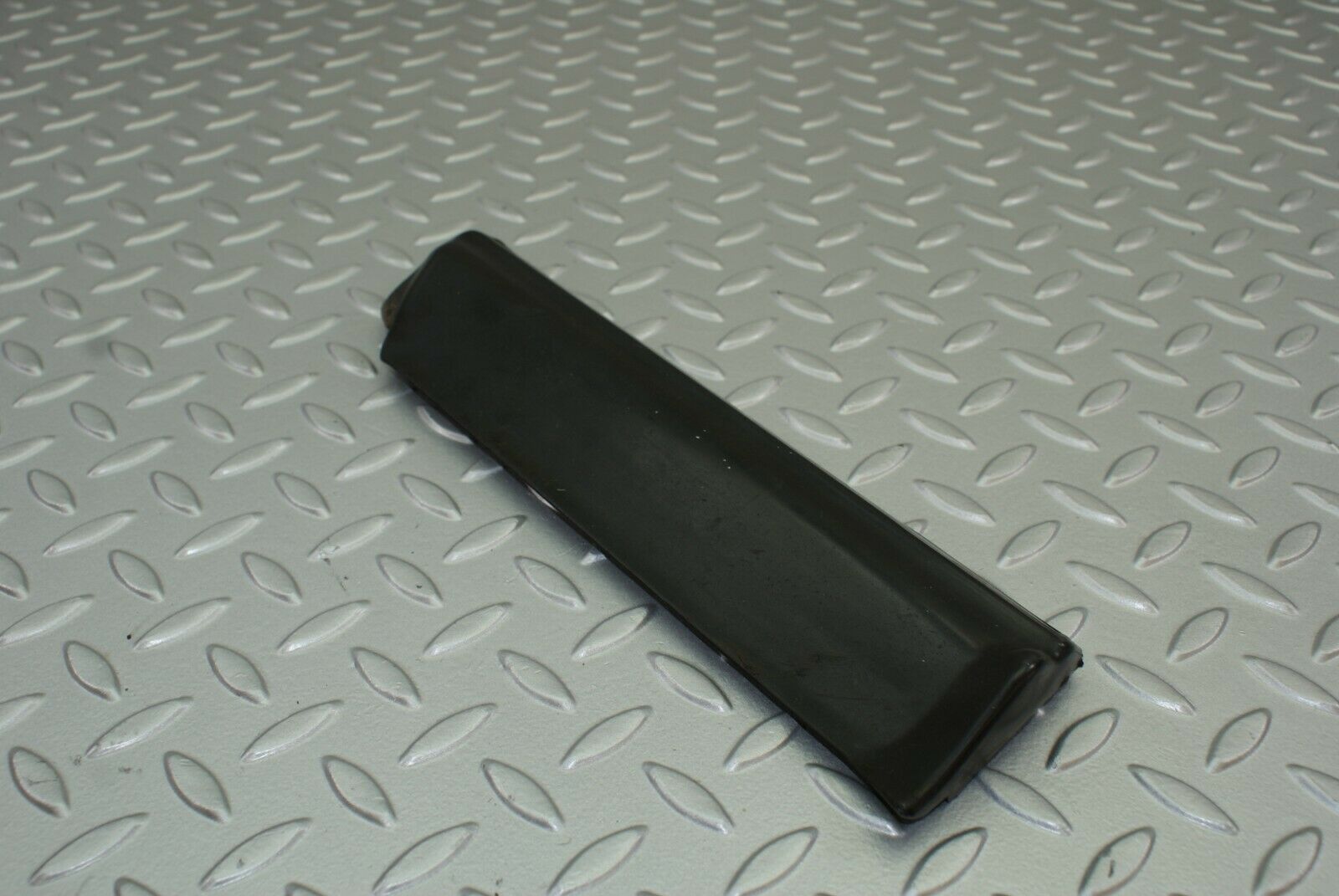 2834 Mercedes-Benz C123 280CE Coupe Front Left Fender Wing Lower Trim