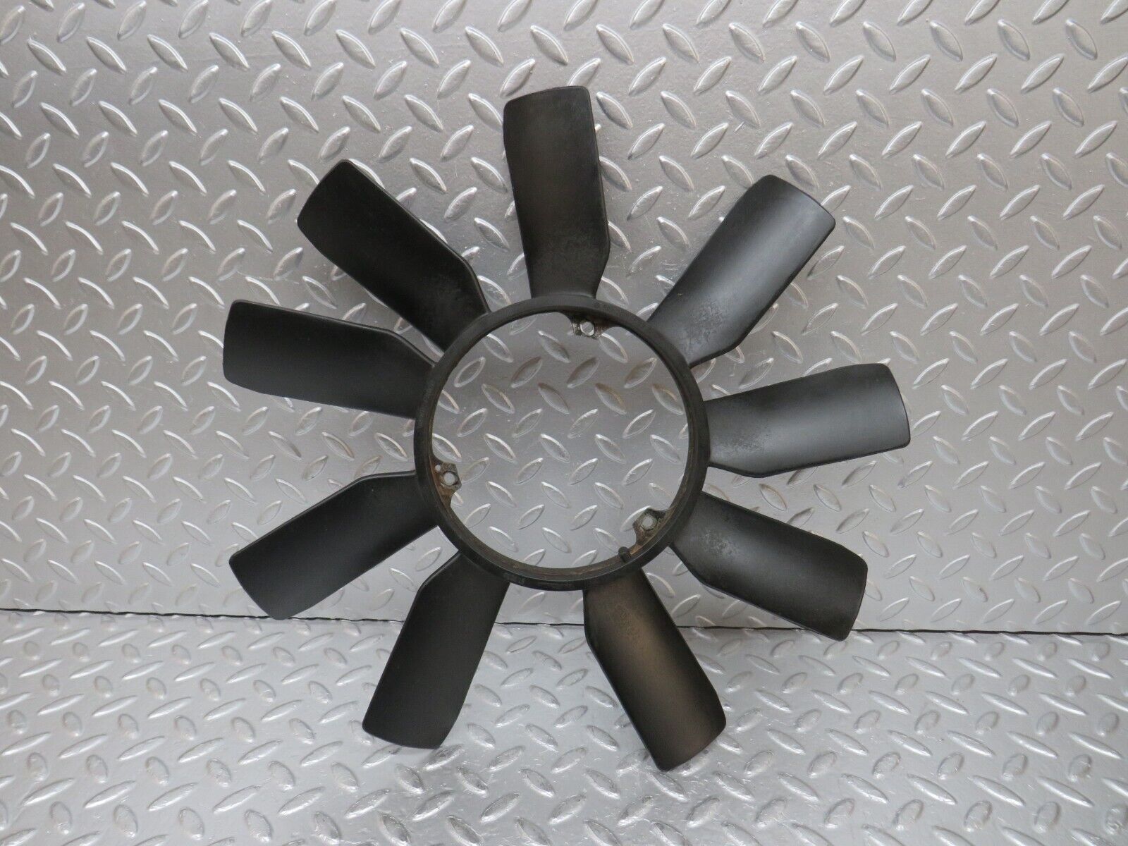 31432 Mercedes-Benz S124 220TE Wagon Engine Cooling Fan 6032000523