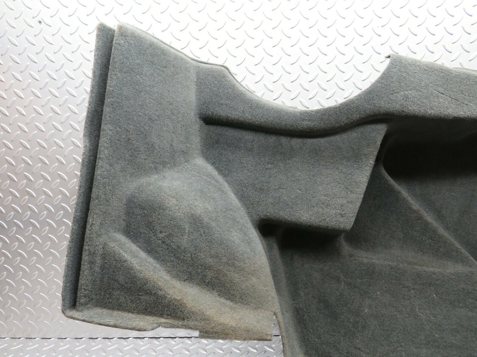 22395 Mercedes-Benz C124 E220 Coupe Trunk Boot Cover Panel Right Side