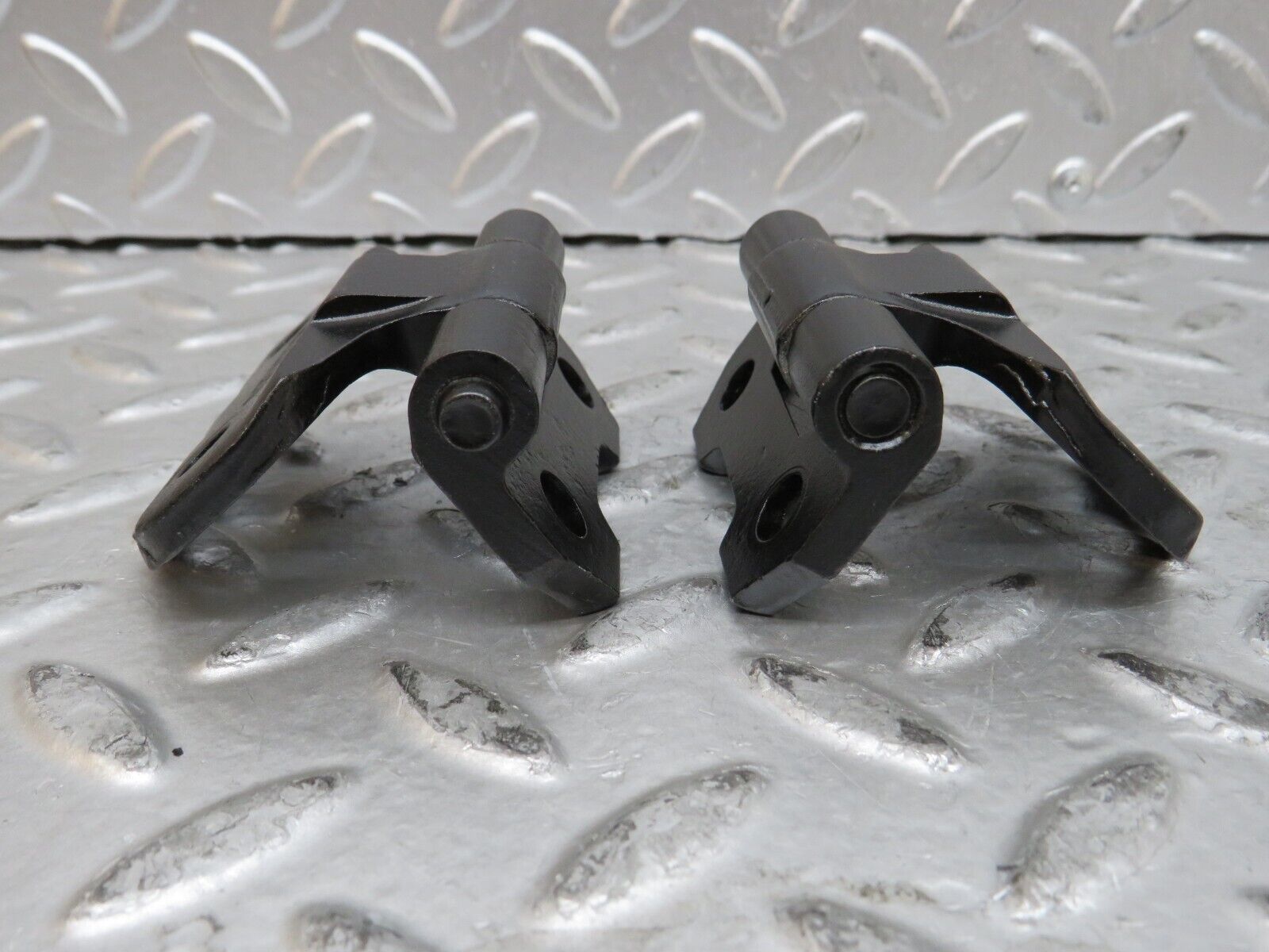 29131 Mercedes-Benz C124 320CE Coupe Right Door Hinge Pair