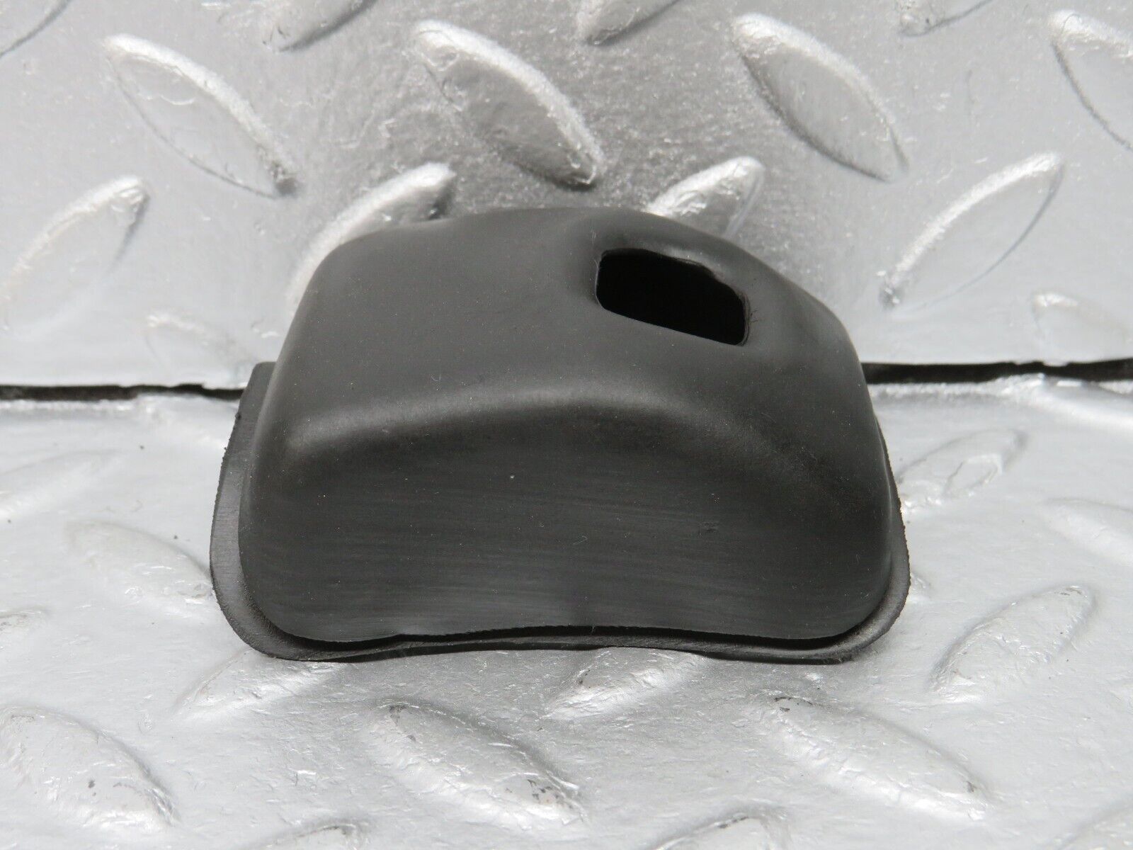 40327 Mercedes-Benz W110 230 Indicator Stalk Rubber Cover 1084620096