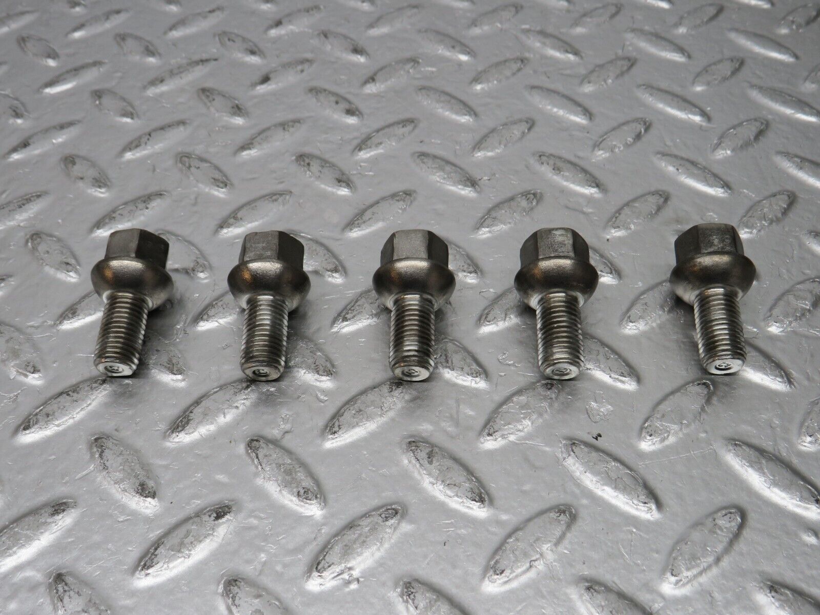 31106 Mercedes-Benz 5x Steel Wheel Lug Bolt M12x1.5