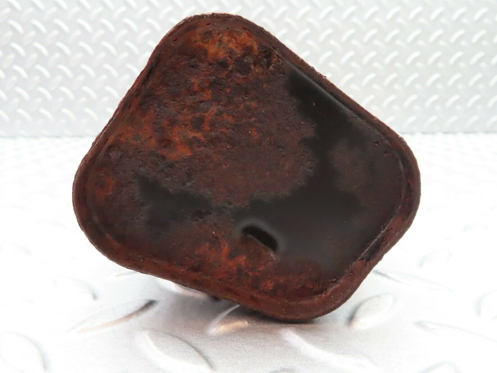 5591 Mercedes-Benz W124 230E Fuel Vapor Charcoal Canister 1244700459