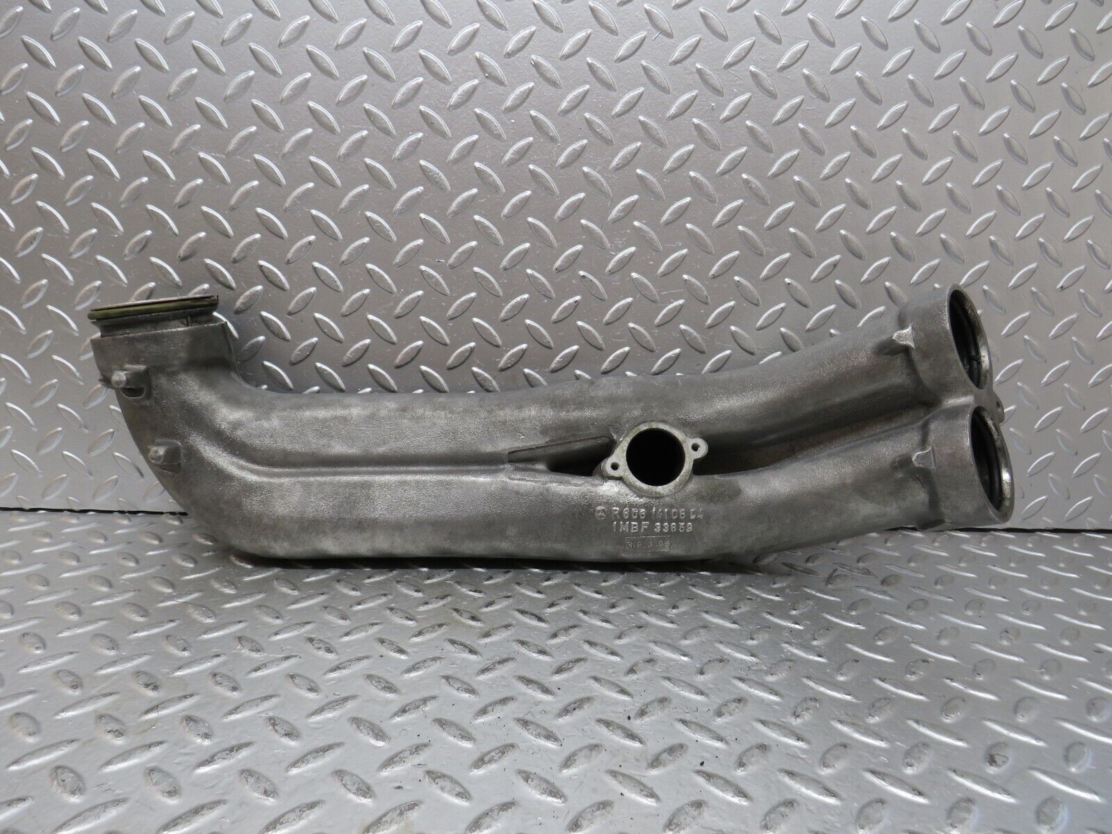 27770 Mercedes-Benz S124 300TE Wagon Air Intake Pipe 6061410604