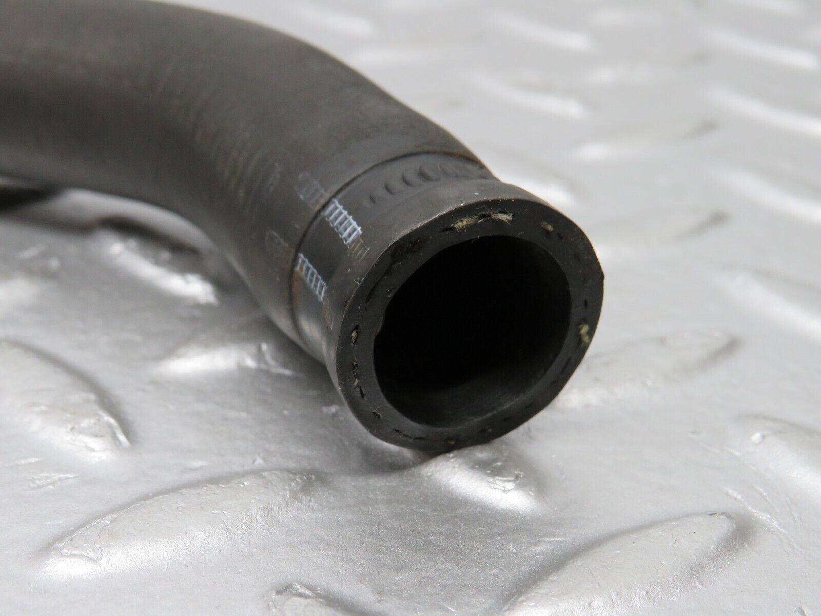 33936 Mercedes-Benz W124 260E Coolant Hose Pipe 1248326394