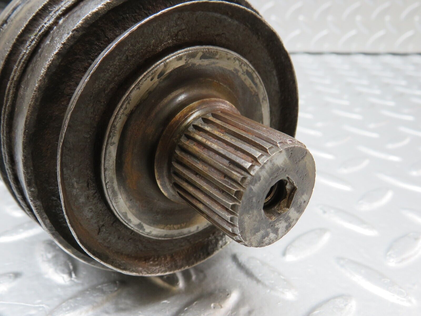 34666 Mercedes-Benz C126 380SEC Coupe Axle Shaft Drive Shaft 1263500410