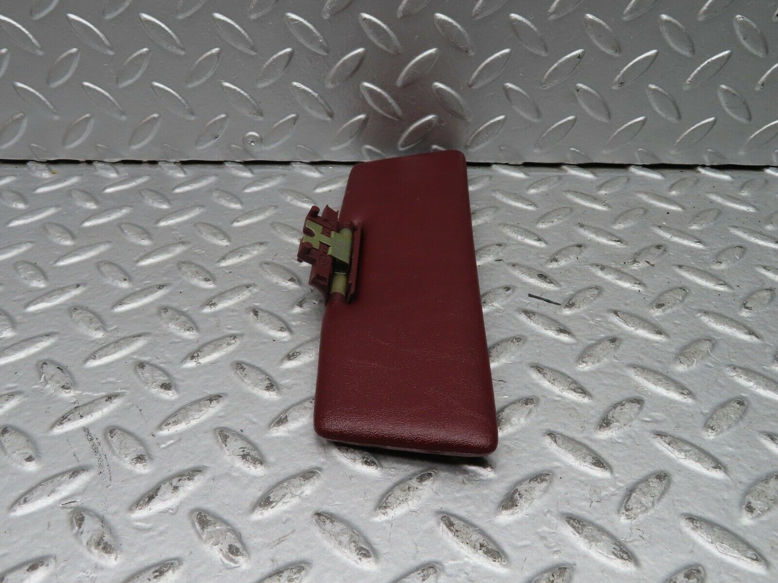 21468 Mercedes-Benz W126 300SE Middle Sun Visor Burgundy Red