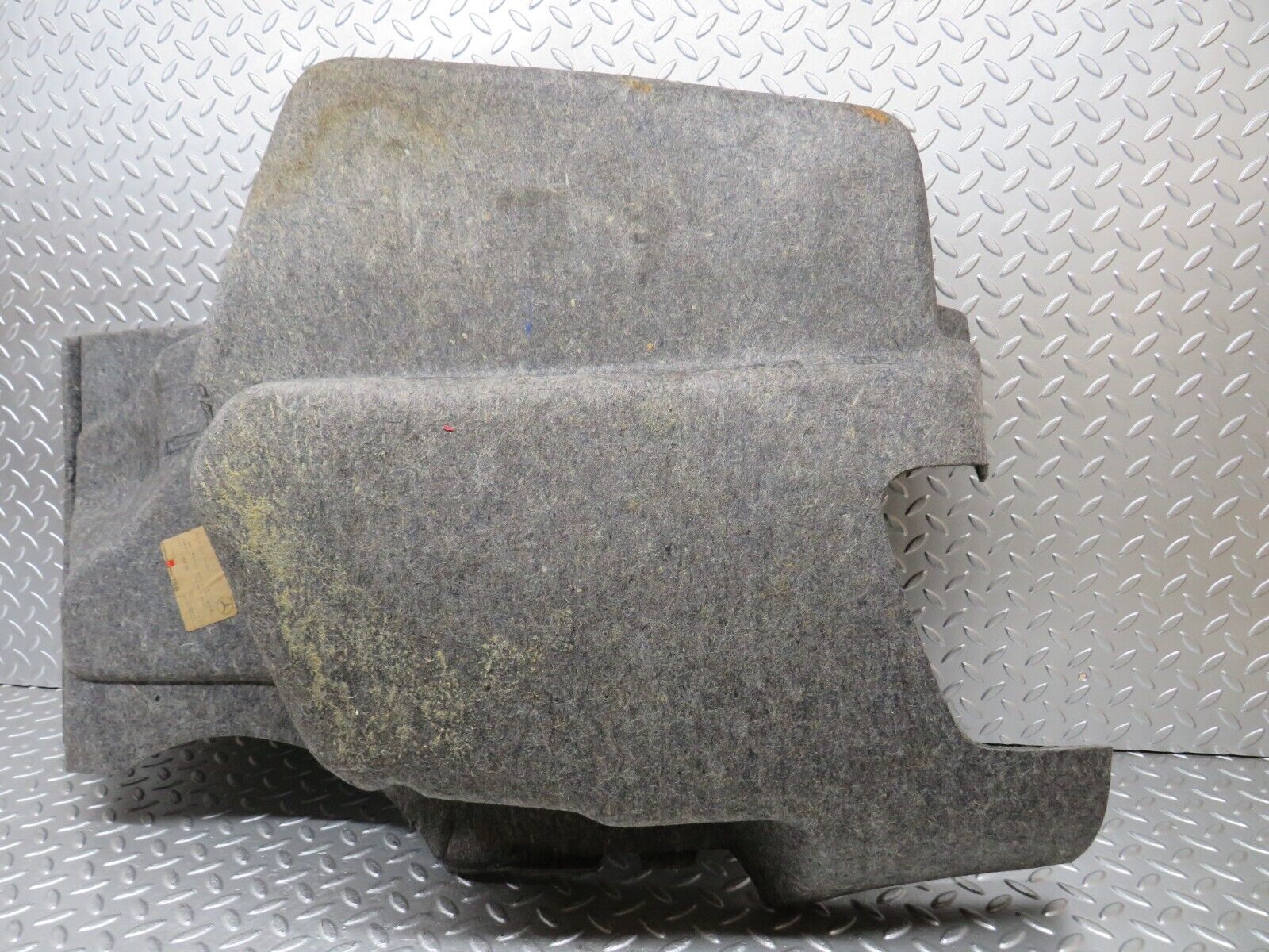 25733 Mercedes-Benz W124 280E Trunk Panel Cover Right 1246935433