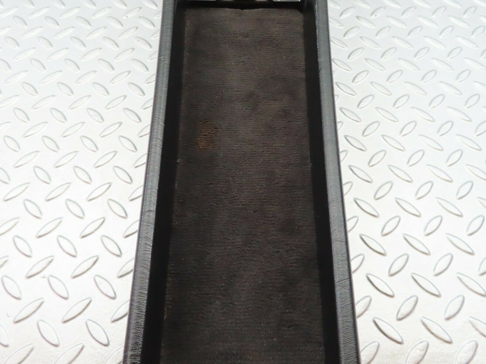 6456 Mercedes-Benz S124 E220 Wagon Centre Console Black
