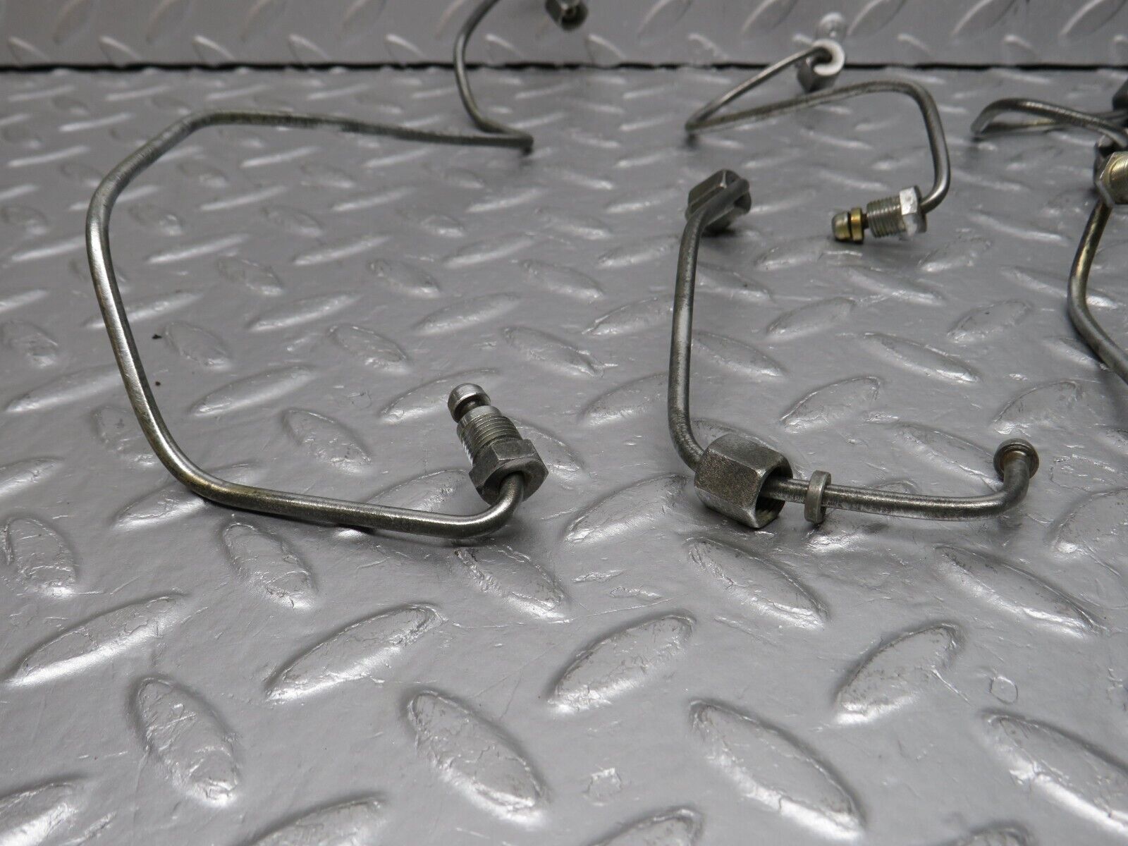 38877 Mercedes-Benz W201 190E 2.6L Fuel Line Pipe Set