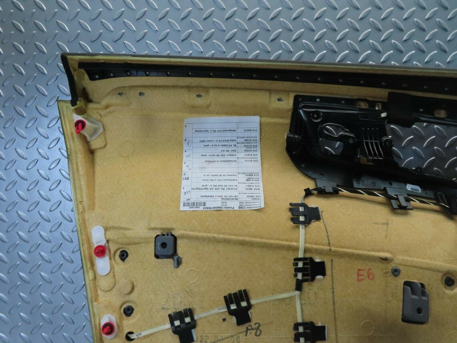 11163 Mercedes-Benz W221 S320 Front Right Door Card