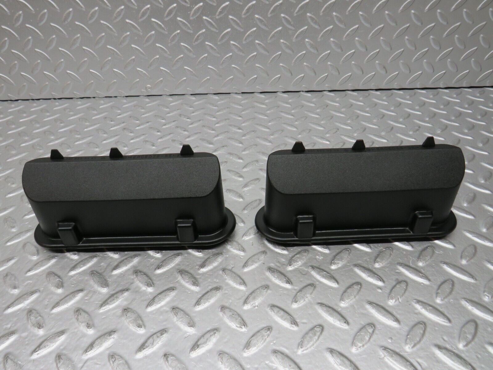 31691 Mercedes-Benz W201 190LE 1.8L Trunk Breather Ventilation Valve 2018300242