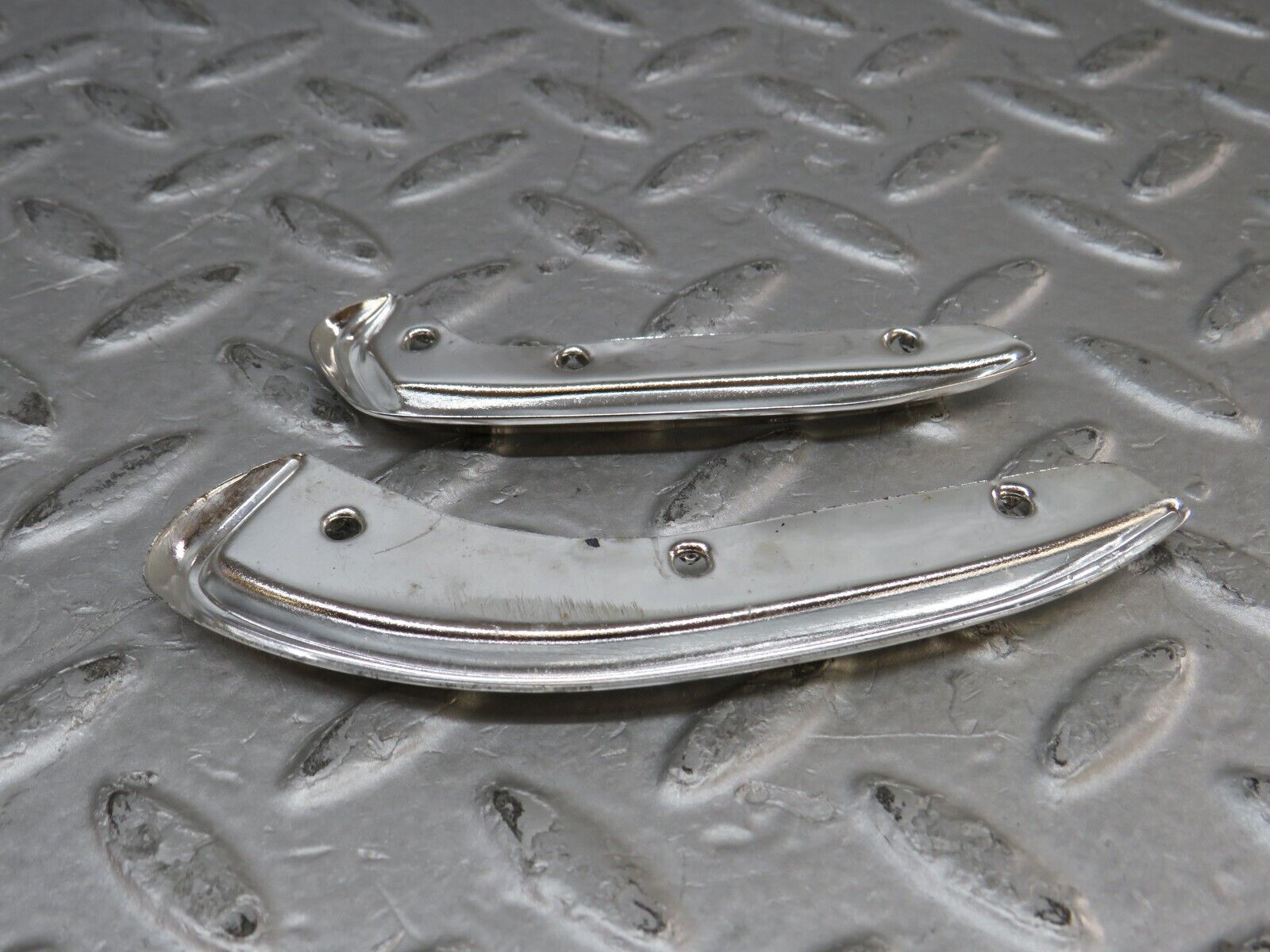 37298 Mercedes-Benz W109 300SEL Interior Door Handle Chrome Trim Pair Right