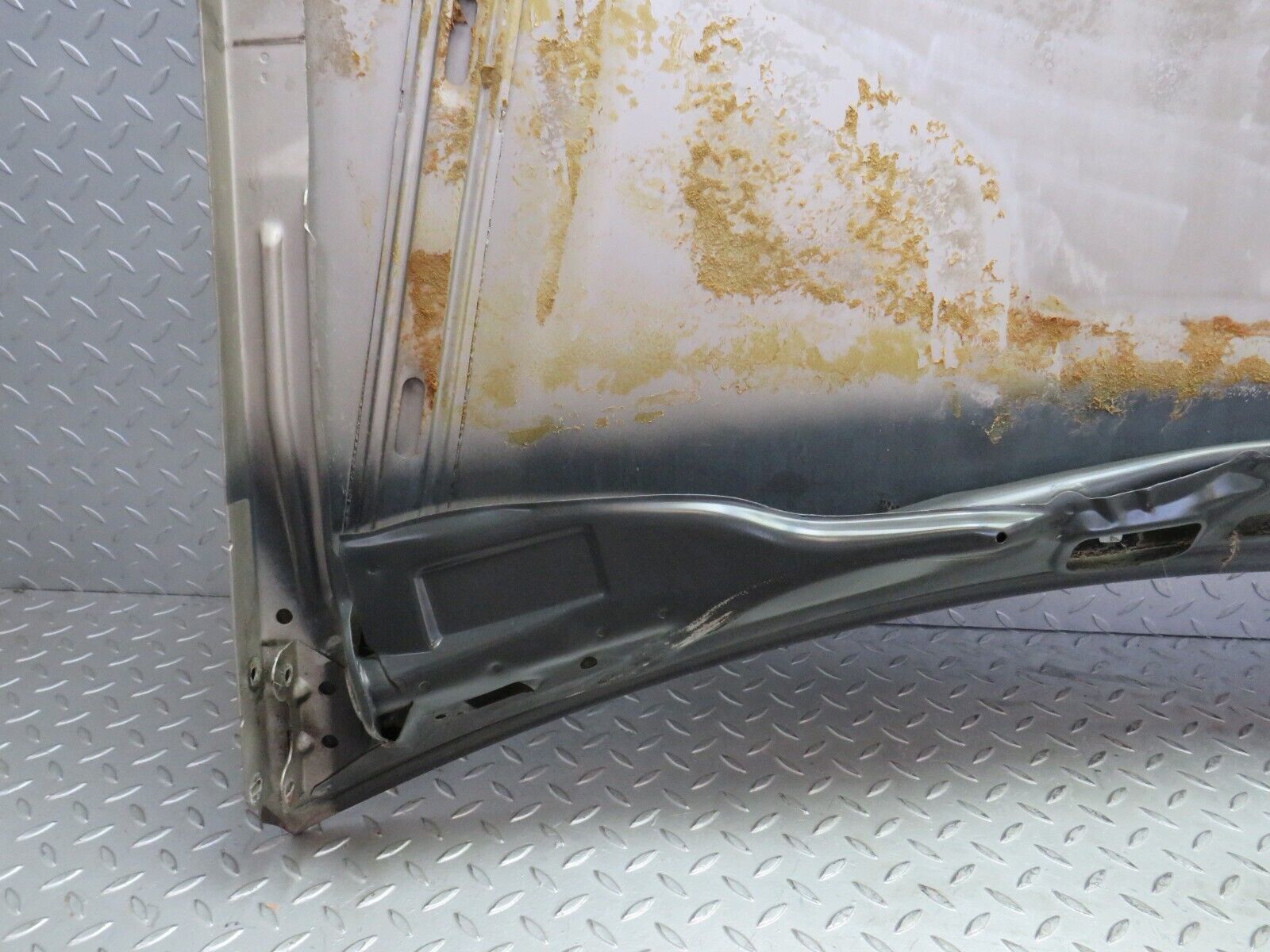 36763 Mercedes-Benz W201 190E 2.0L Bonnet