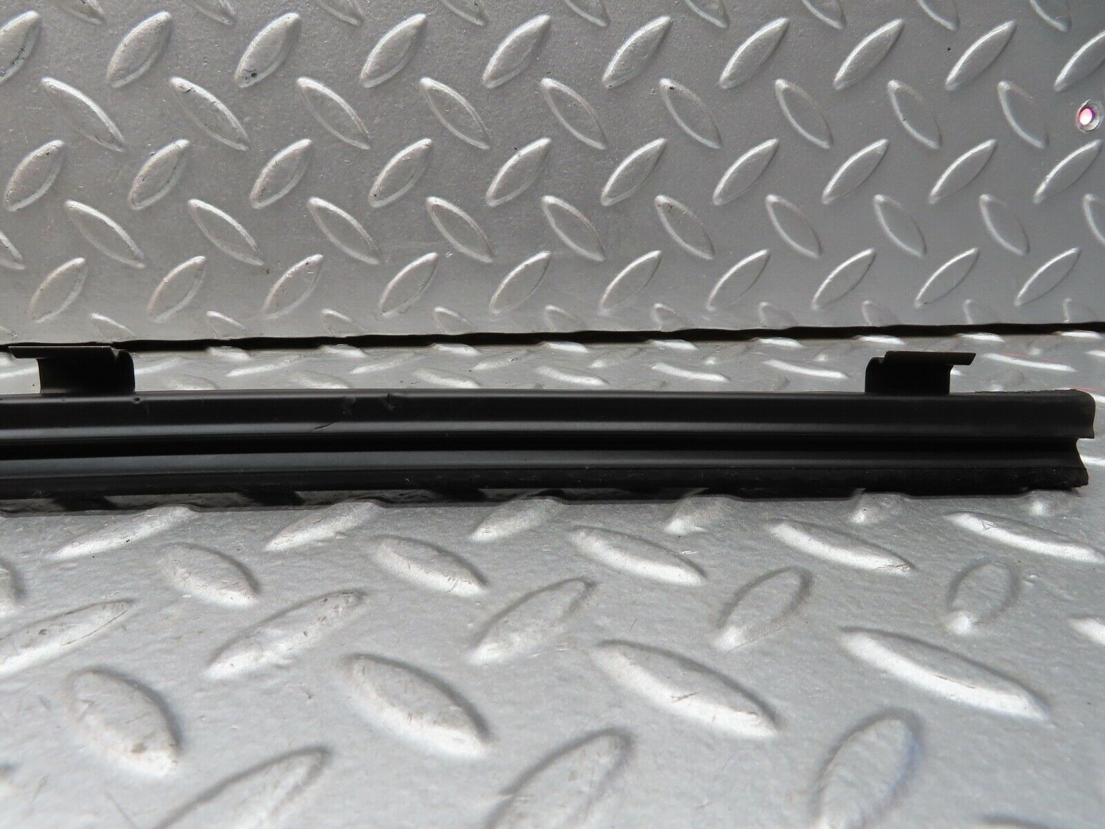 19739 Mercedes-Benz C140 CL420 Coupe Right Door Inner Window Weatherstrip Seal