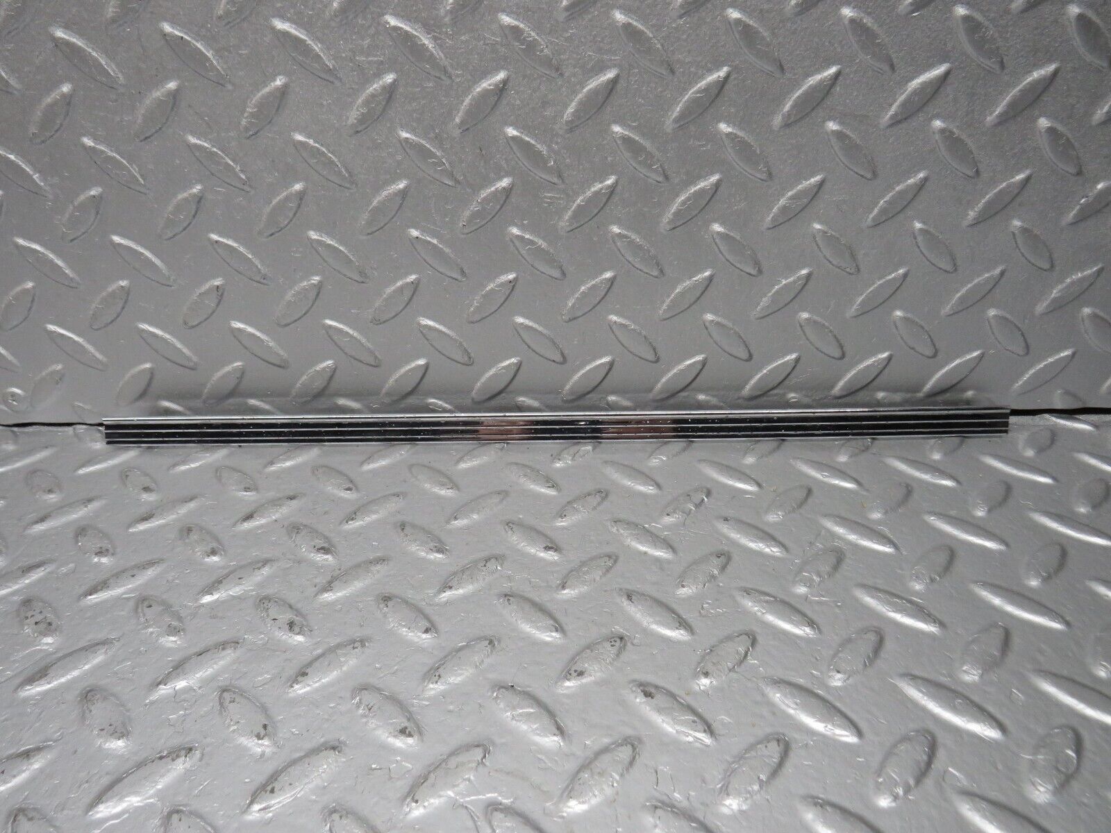 40474 Mercedes-Benz W110 230 Dashboard Chrome Trim