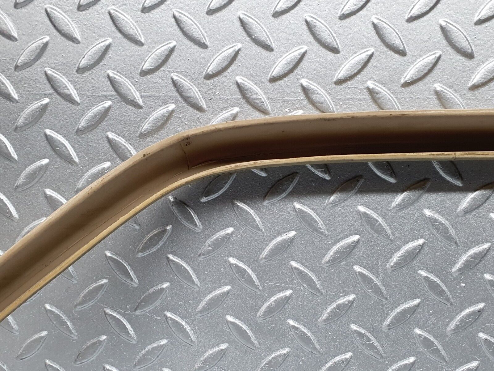 41198 Mercedes-Benz W126 300SE Front Left Door Window Frame Cover 1267250371