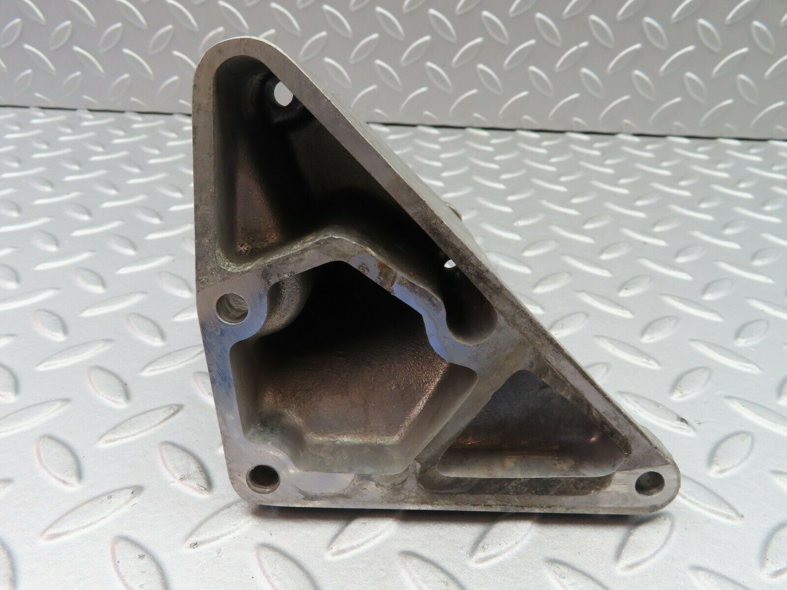 7059 Mercedes-Benz C107 350SLC Coupe Alternator Generator Bracket