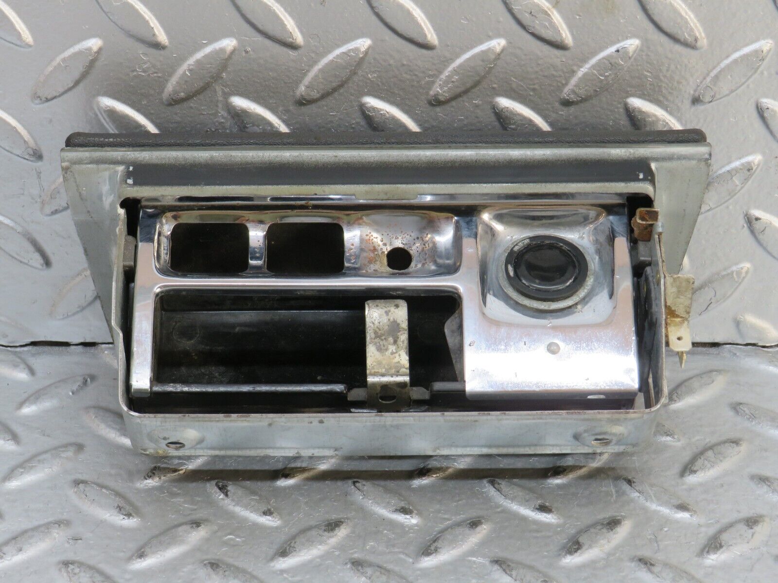 28143 Mercedes-Benz W123 280E Centre Console Ashtray