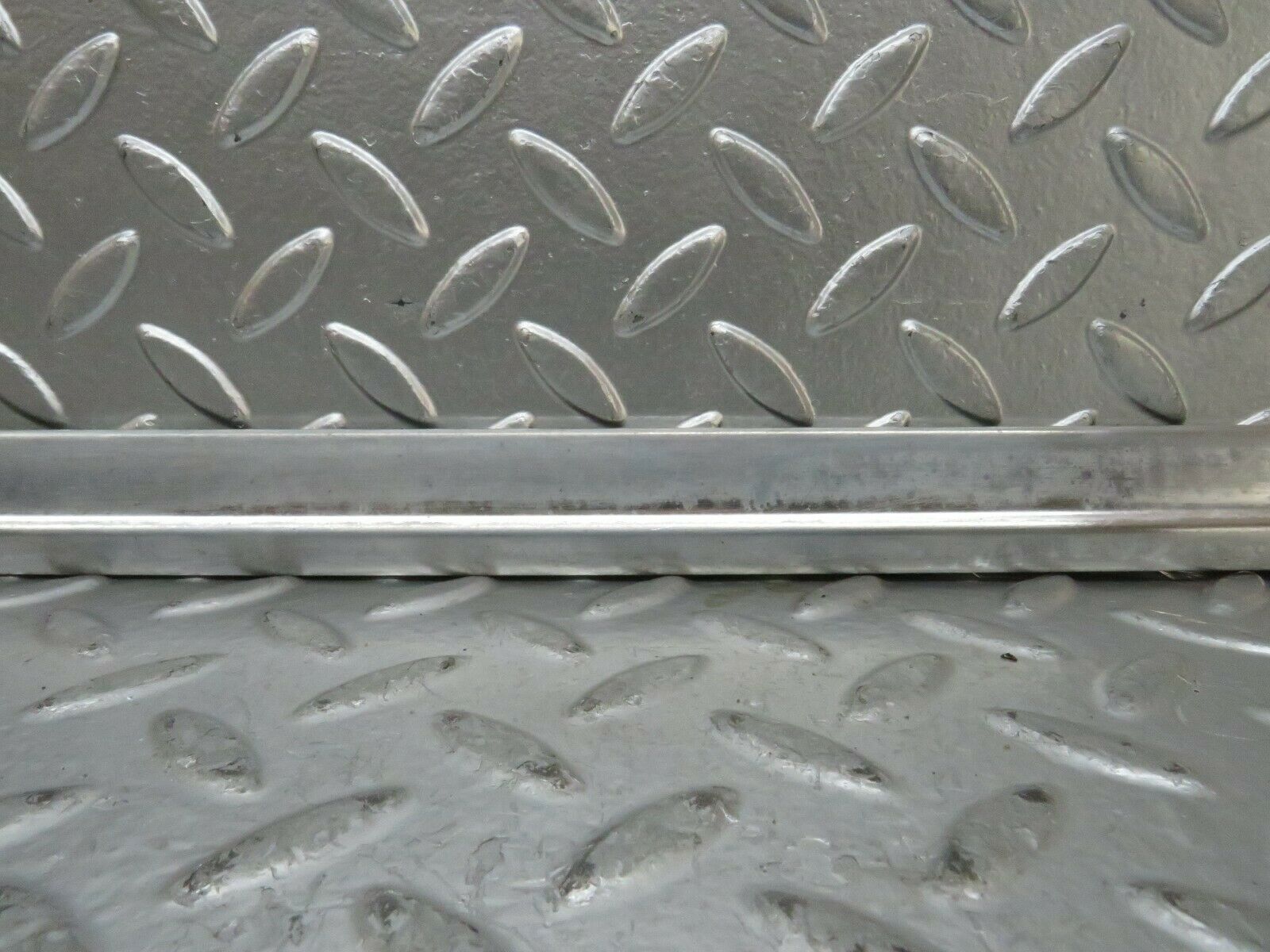 23739 Mercedes-Benz C107 450SLC Coupe Right Door Chrome Trim