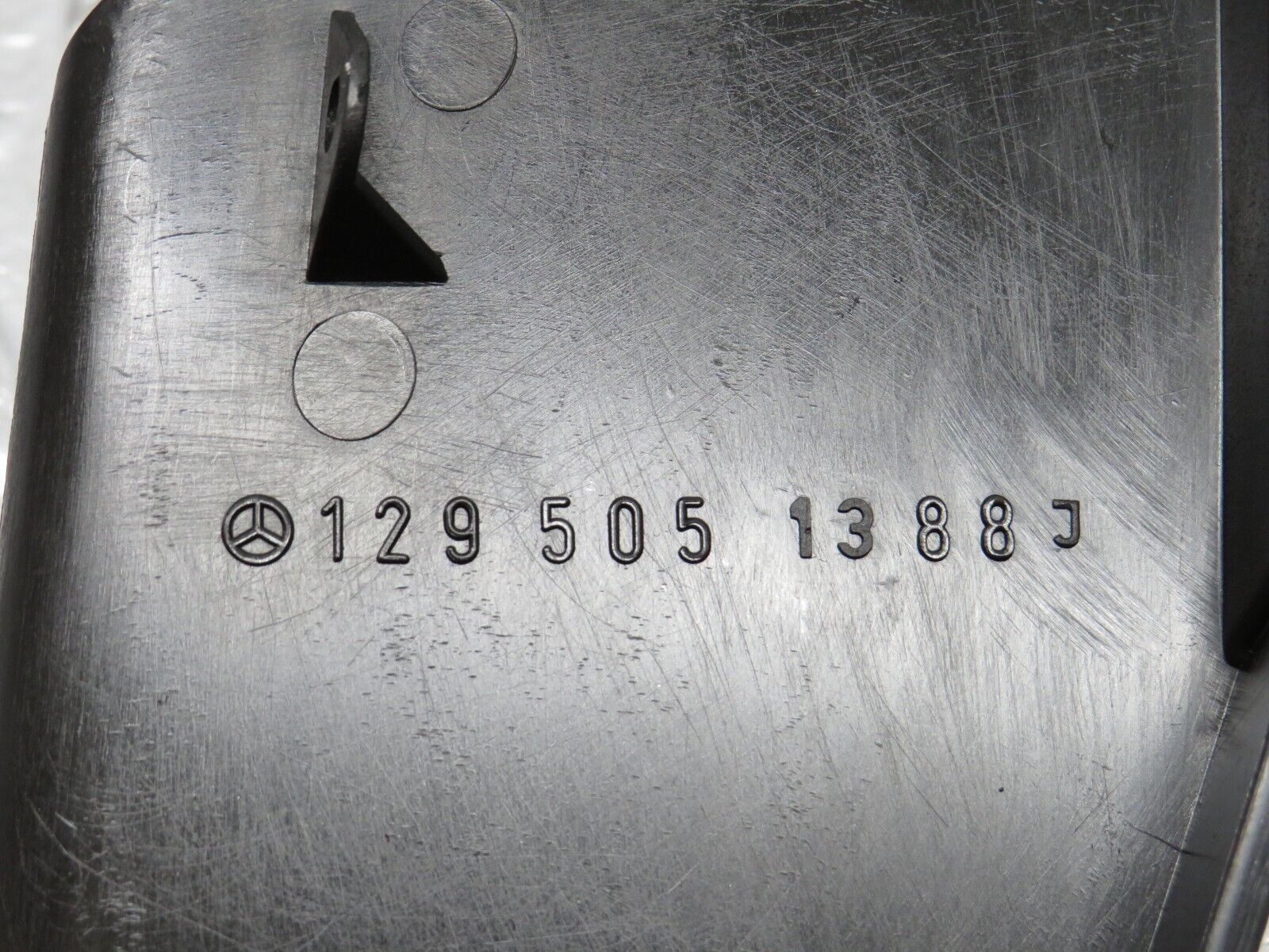 38299 Mercedes-Benz R129 280SL Coupe Radiator Fan Shroud Cover 2x 1295051388 1295051288