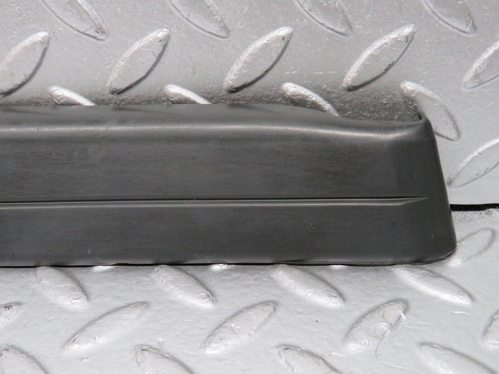 33783 Mercedes-Benz W201 190E 2.0L Front Left Fender Wing Lower Moulding Trim