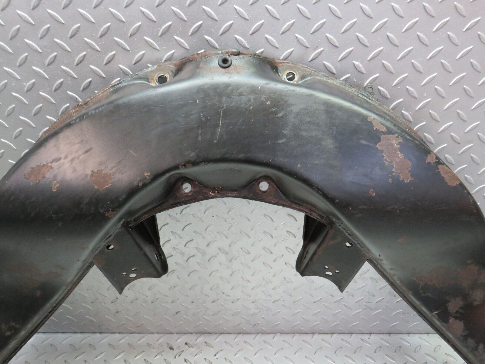 5524 Mercedes-Benz W114 280CE Coupe Rear Subframe Axle Carrier