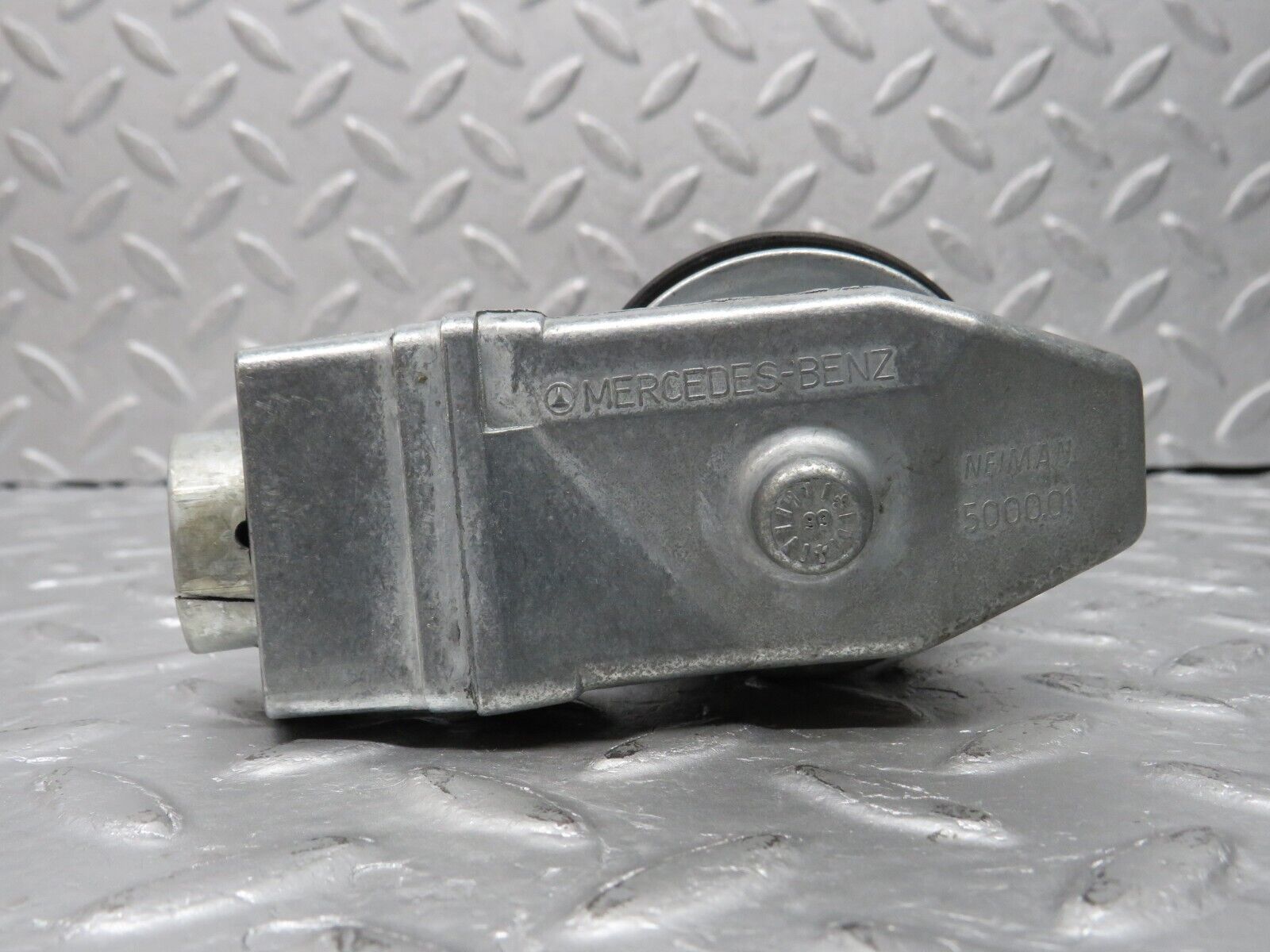 38471 Mercedes-Benz R129 280SL Coupe Steering Lock Ignition Switch With Key