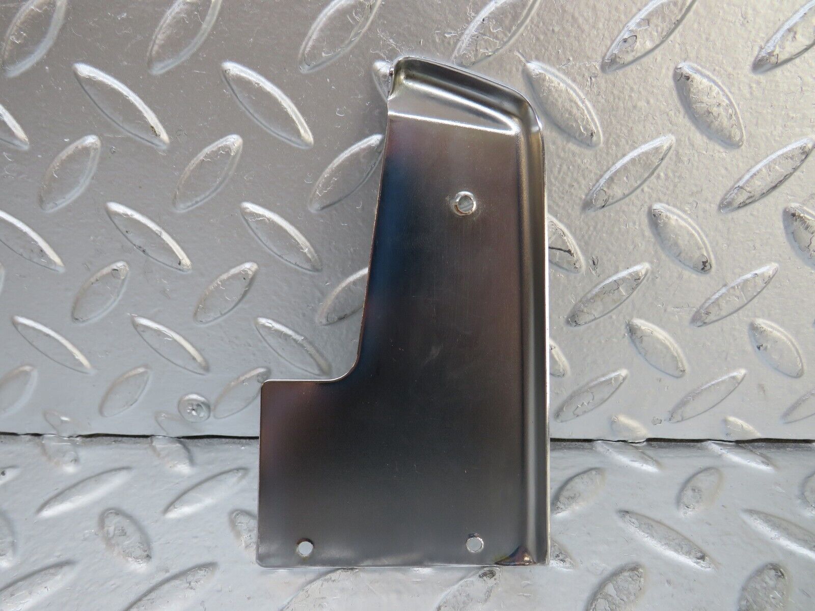 26488 Mercedes-Benz C124 220CE Coupe Right Door Chrome Cover