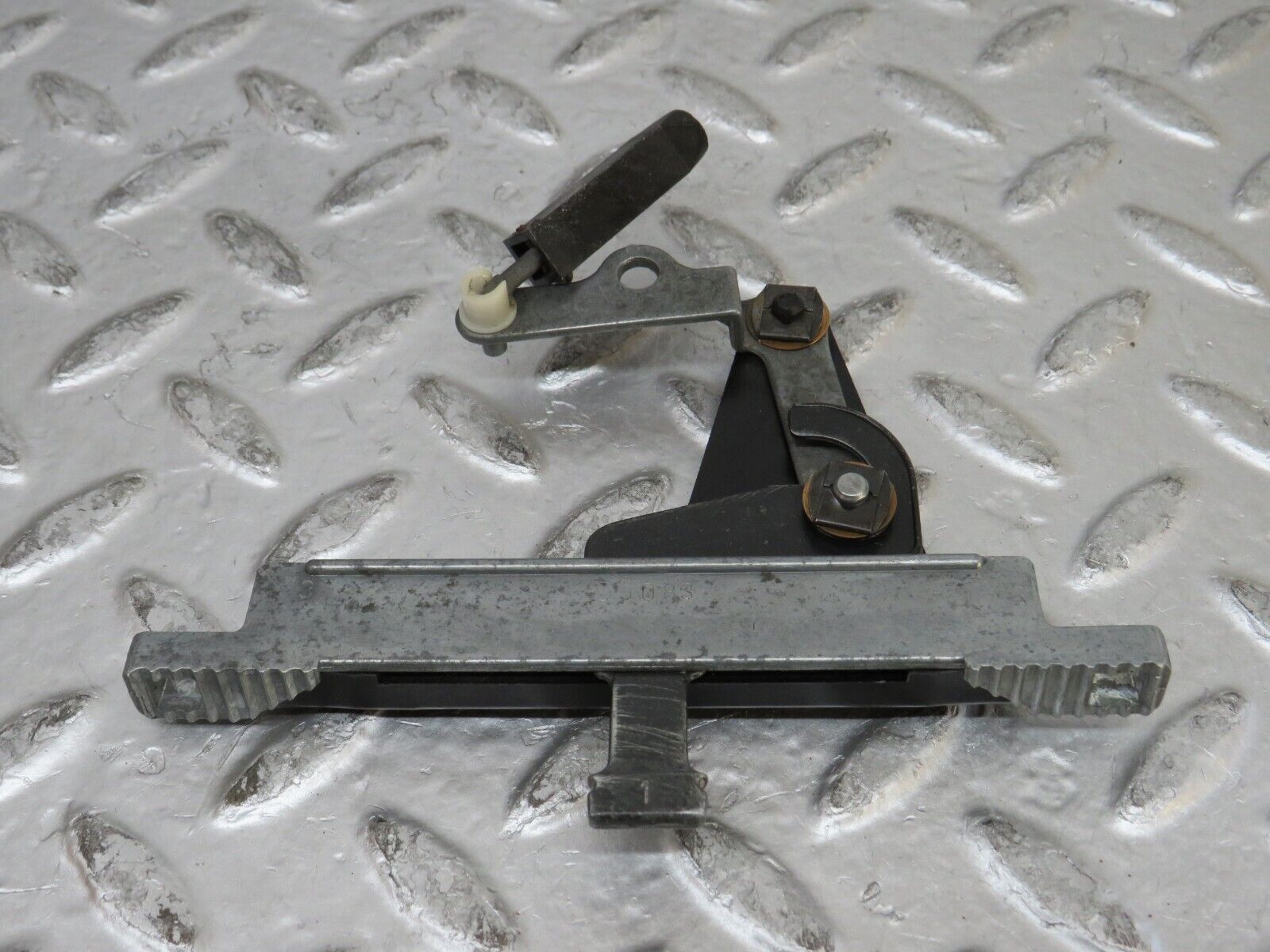 26918 Mercedes-Benz W123 240D Heater Control Switch 1238300085