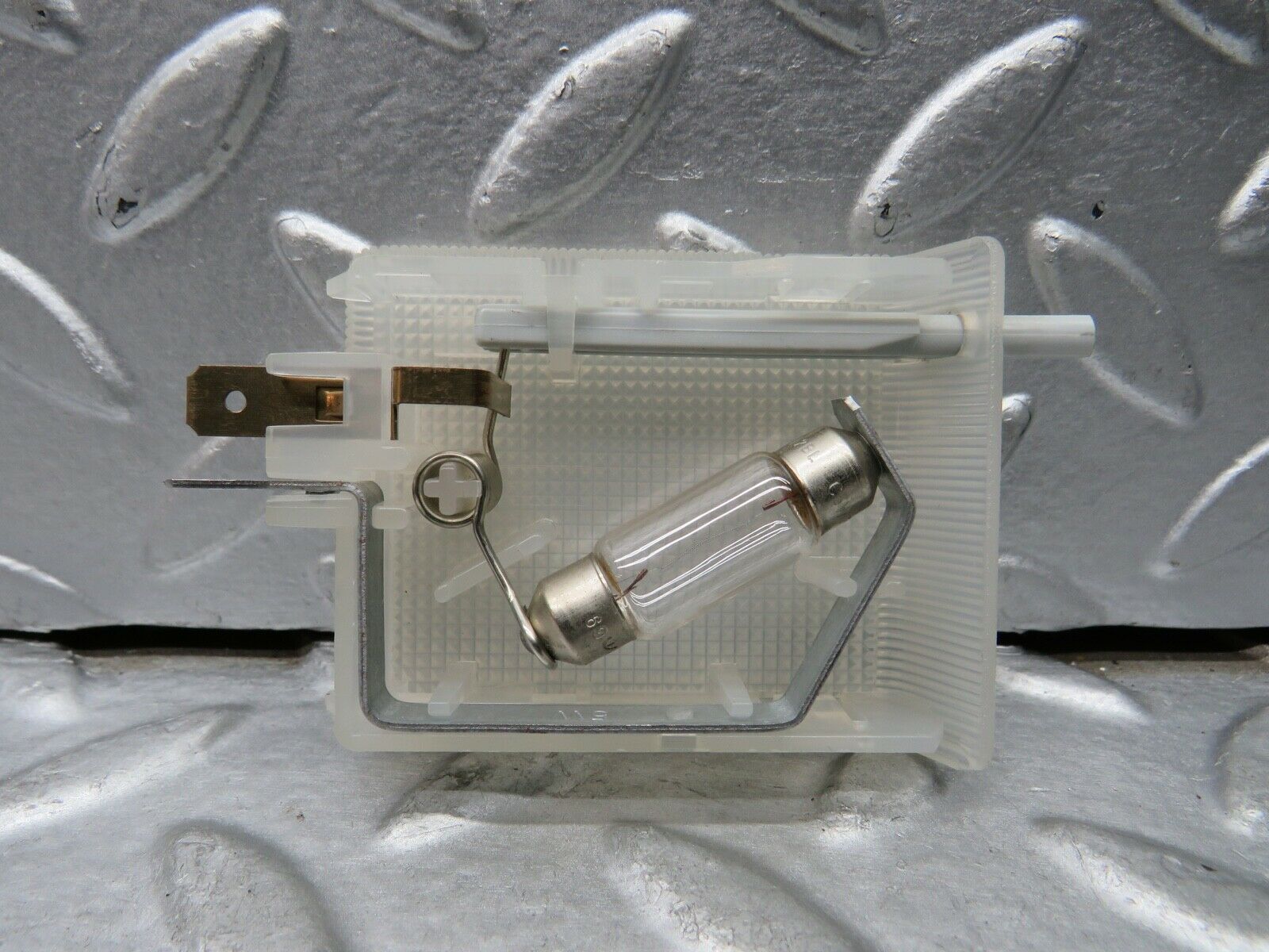 21911 Mercedes-Benz W124 Glove Box Light 1248200001