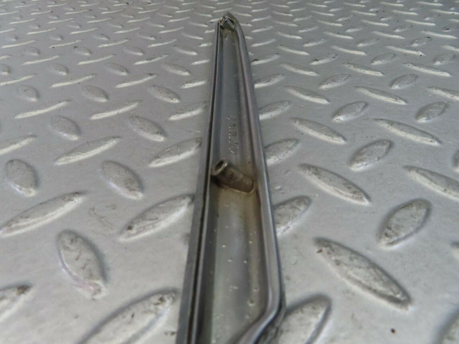 9178 Mercedes-Benz W116 Boot Boot Trunk Handle Bar Chrome 1167580102