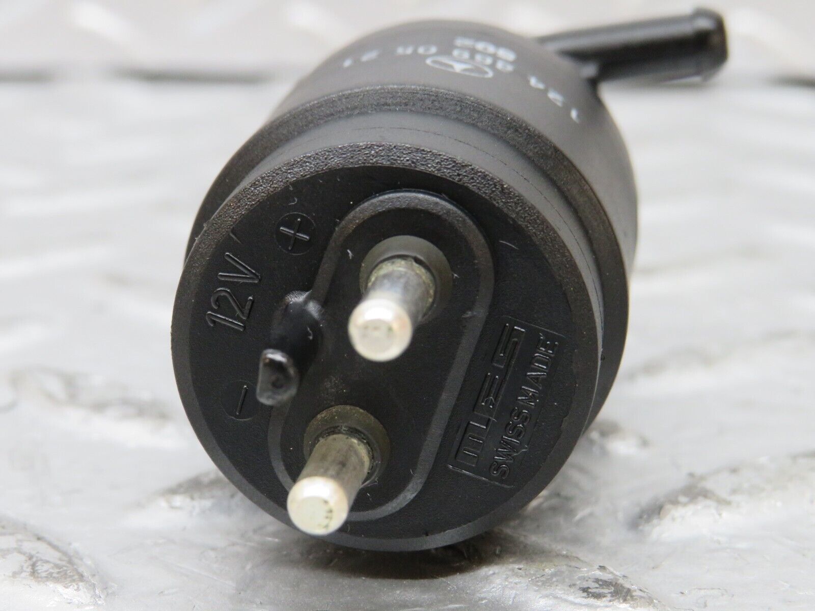 26409 Mercedes-Benz C124 220CE Windscreen Washer Pump 1248690521