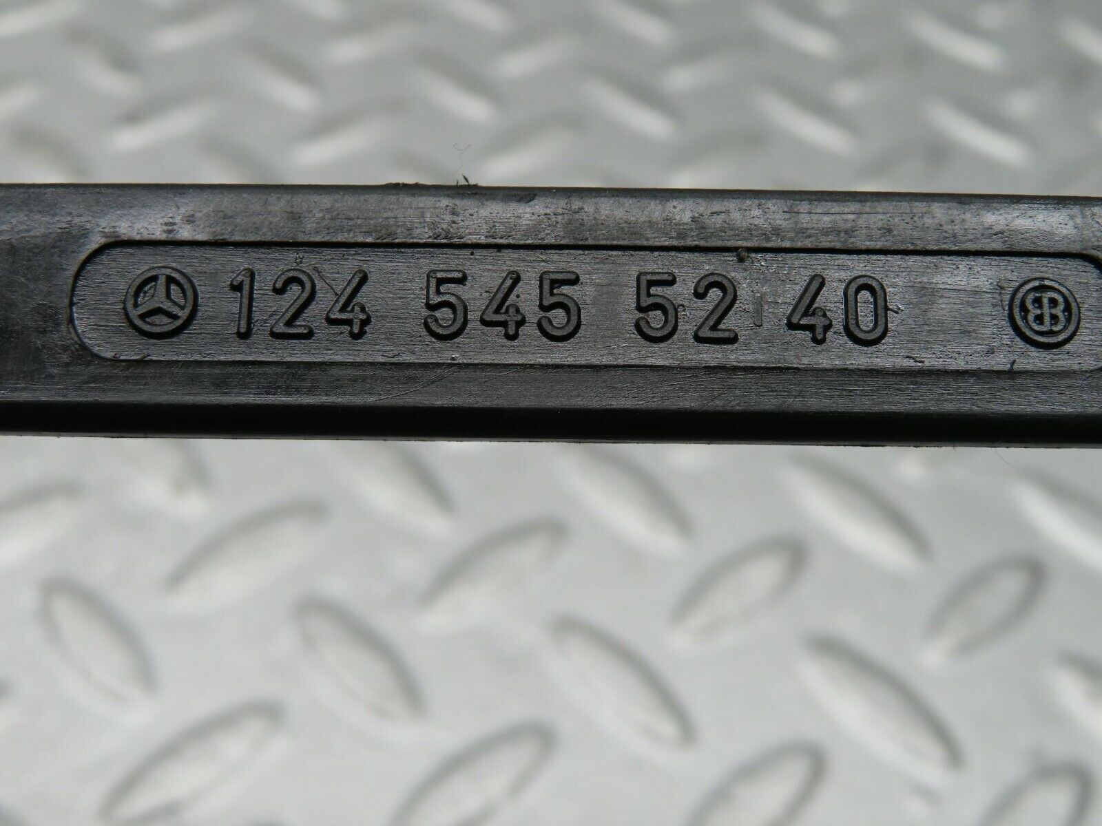 16364 Mercedes-Benz W124 260E ECU And Relay Bracket 1245455240