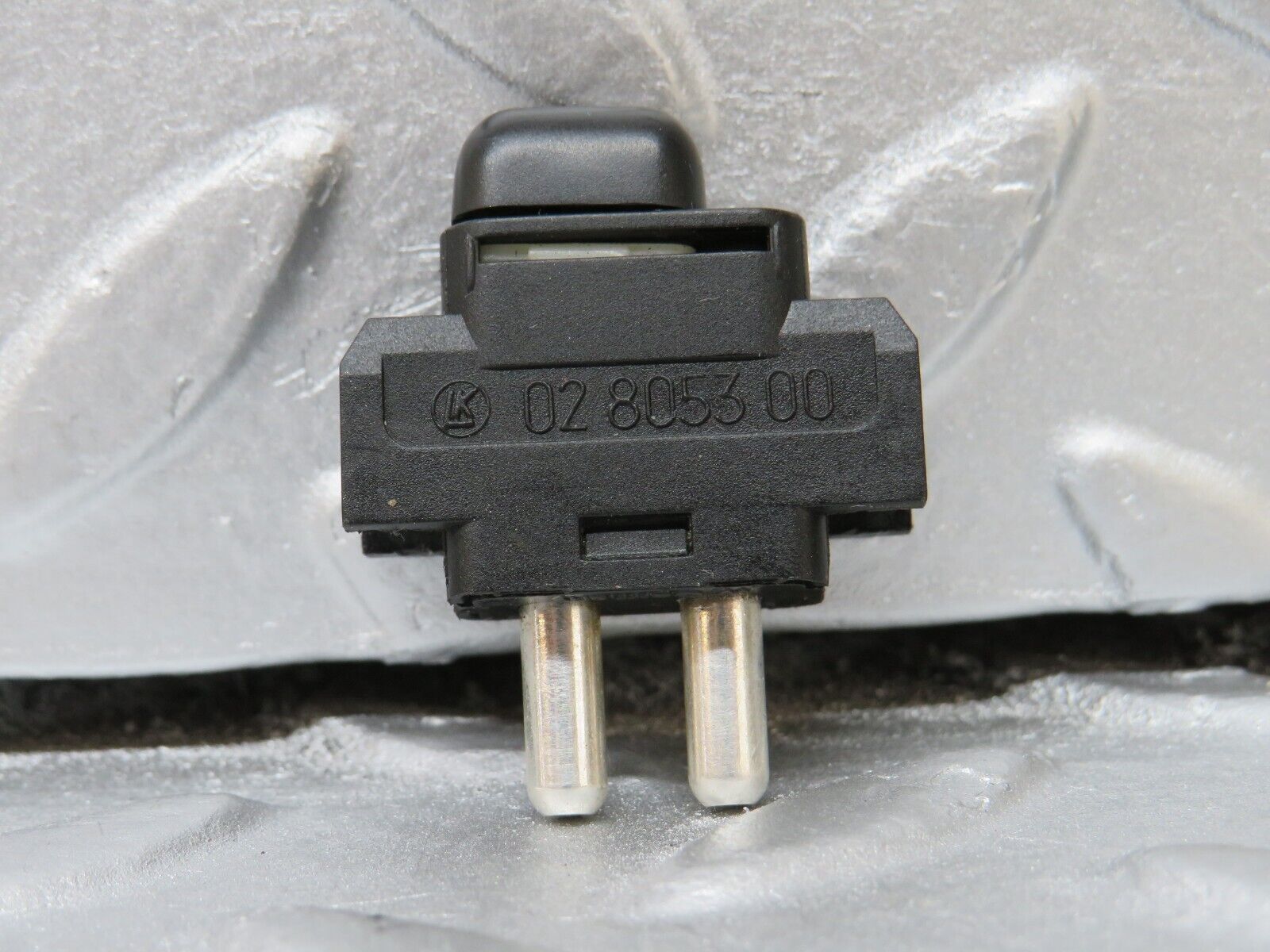 36117 Mercedes-Benz W126 420SE Child Lock Control Switch 1248204910