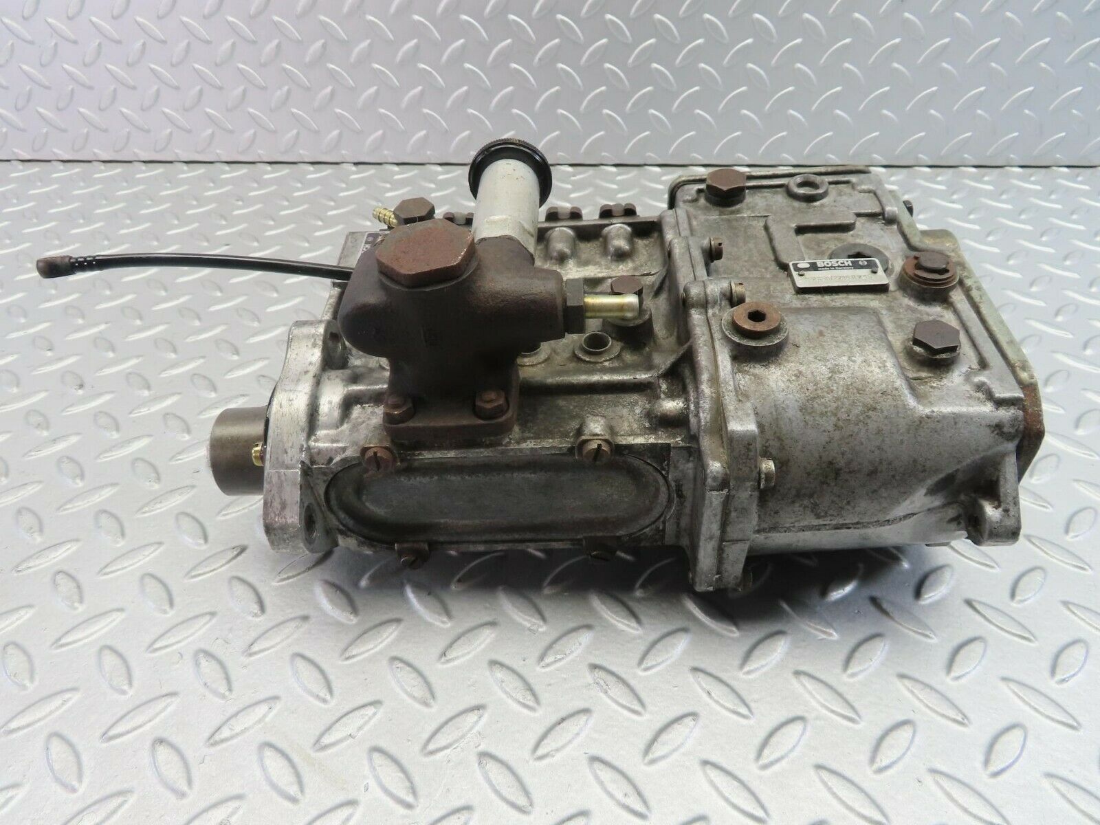 7556 Mercedes-Benz Diesel Fuel Injection Pump OM617 300D 1415115710