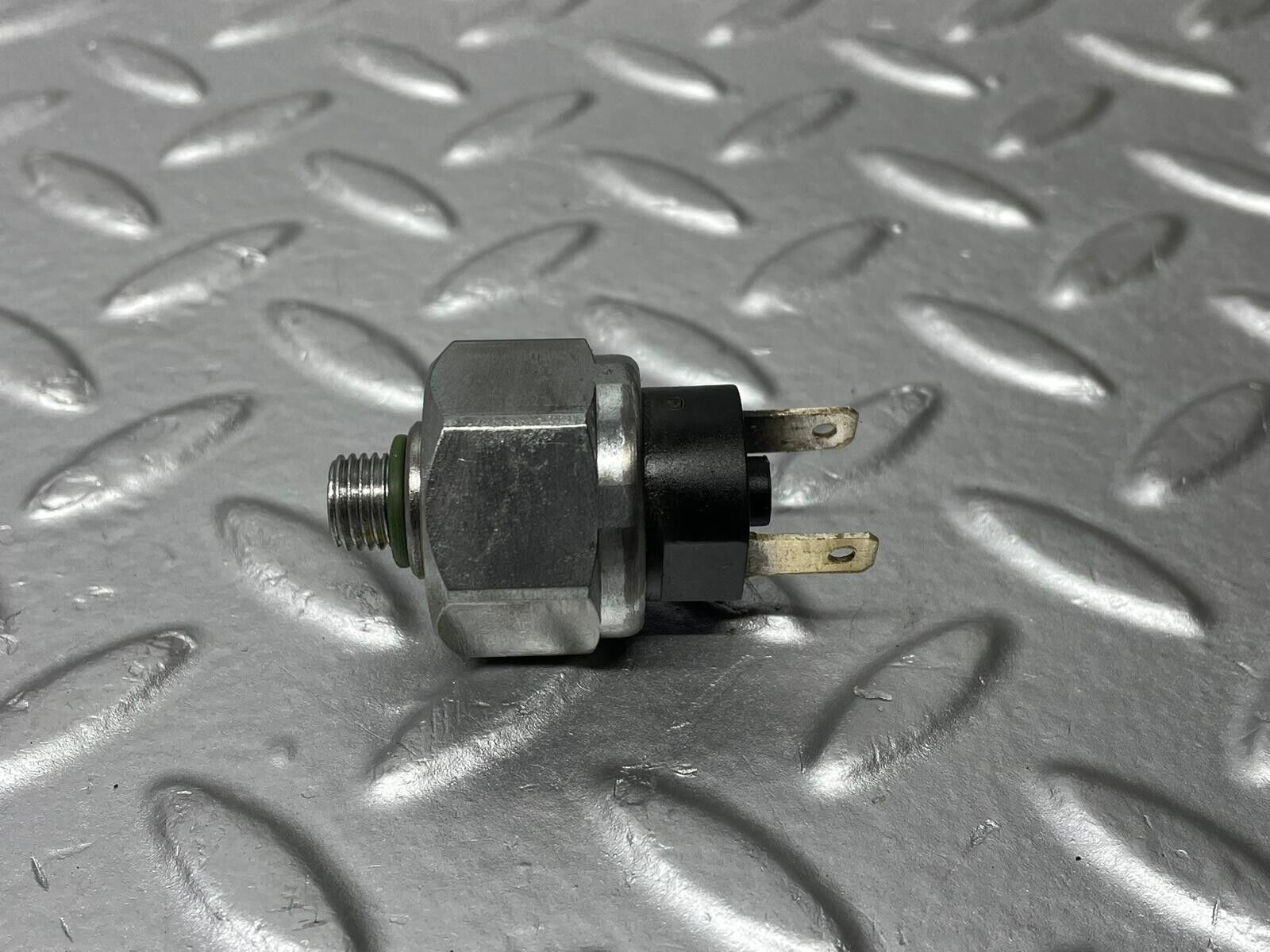 39582 Mercedes-Benz R129 320SL Coupe Aircon Pressure Switch 1248208310