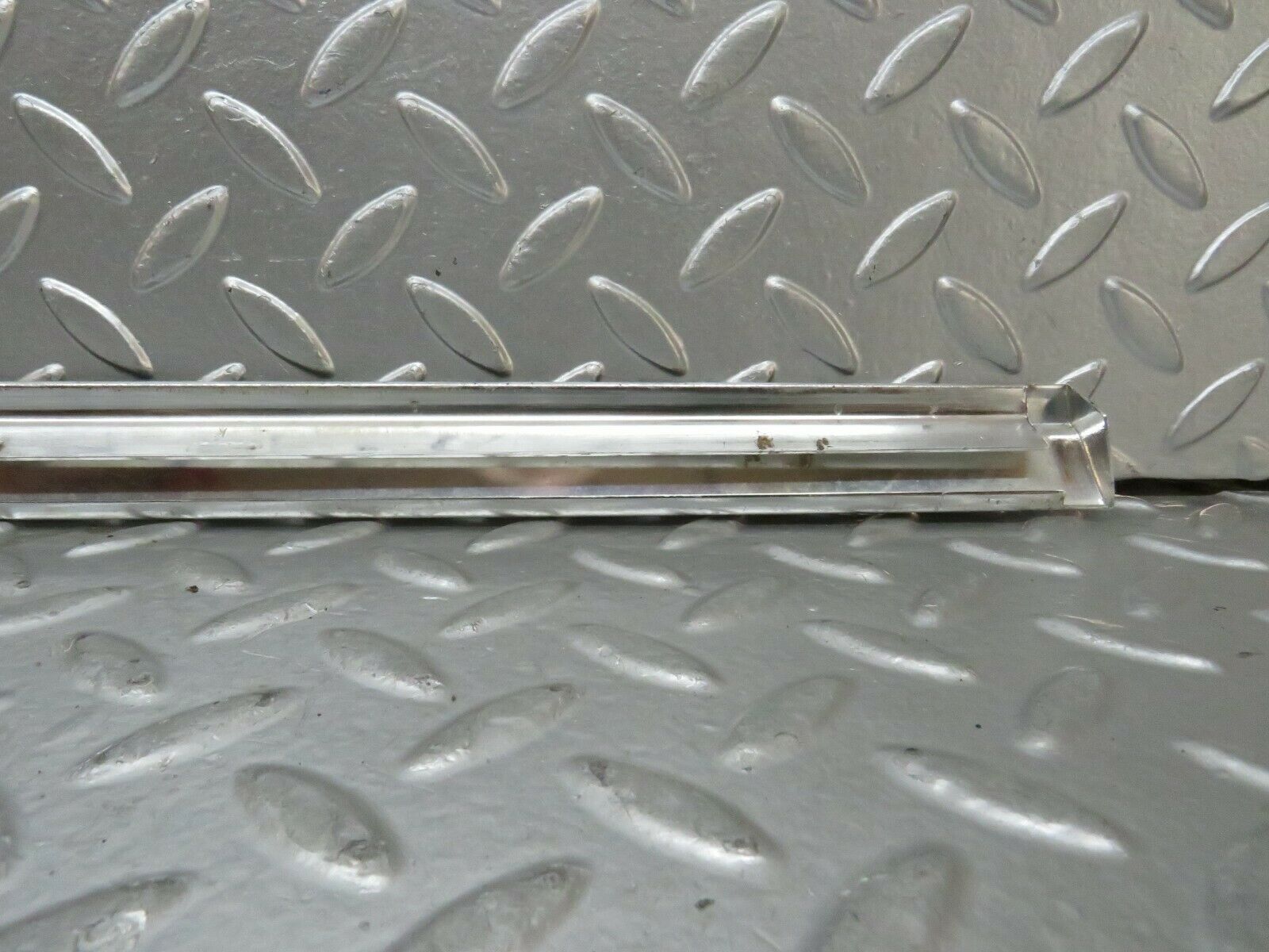 23739 Mercedes-Benz C107 450SLC Coupe Right Door Chrome Trim