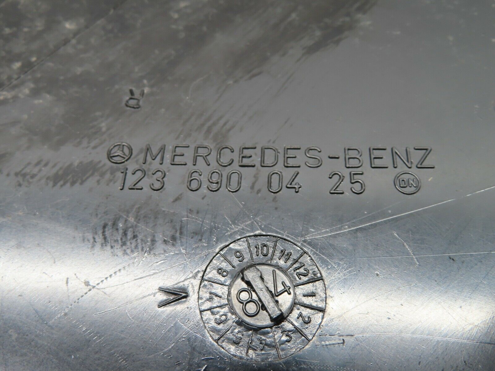 21048 Mercedes-Benz W123 230E C Pillar Cover Right Side Beige 1236900425