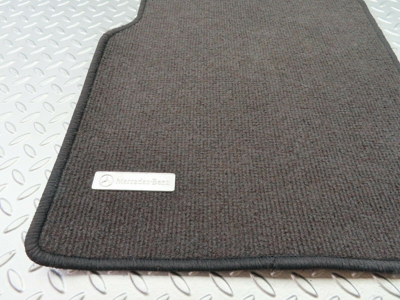 6654 Mercedes-Benz S124 E220 Wagon Front Left Passenger Side Floor Carpet