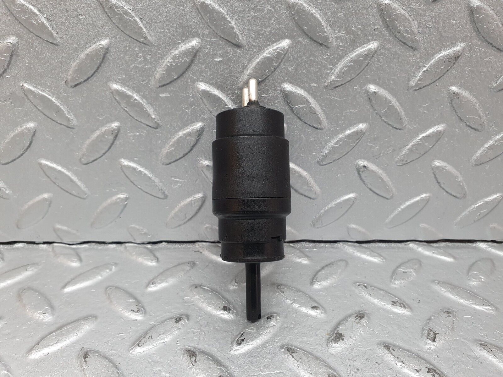 41097 Mercedes-Benz W126 300SE Windscreen Washer Pump 1248690121