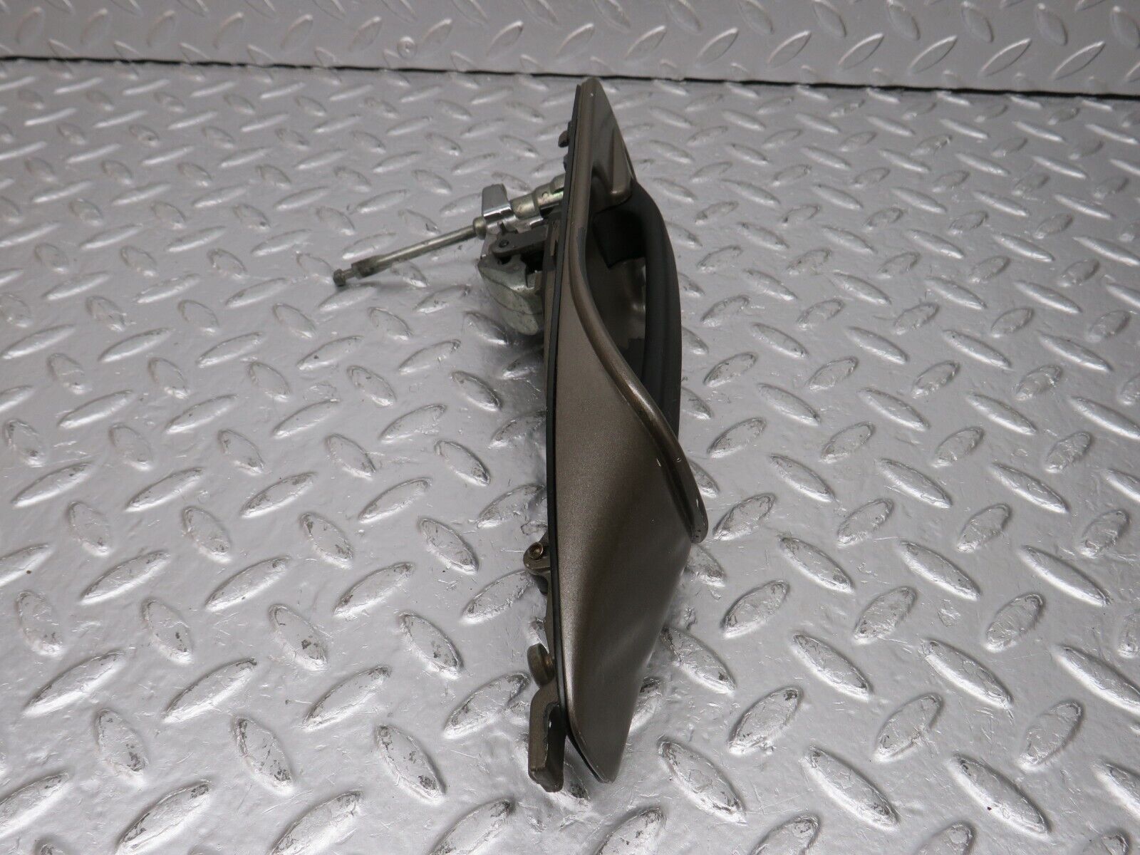 34398 Mercedes-Benz C126 380SEC Coupe Right Exterior Door Handle No Key