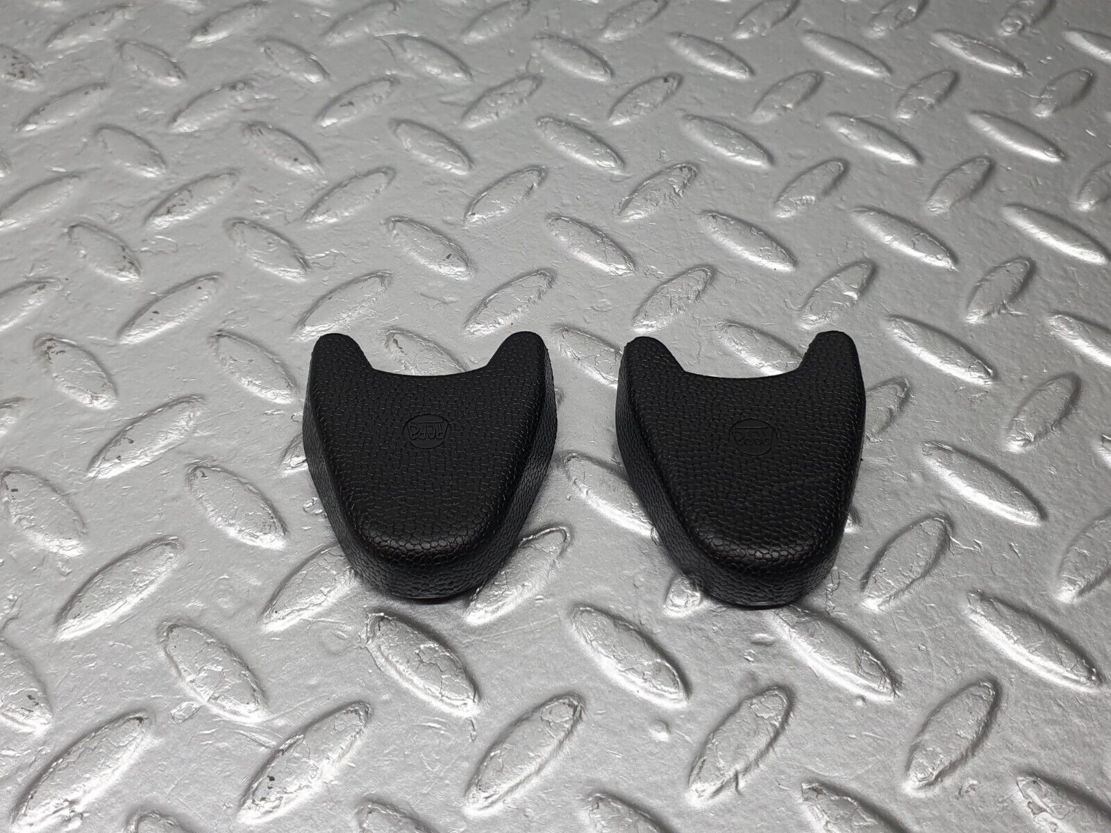 40768 Mercedes-Benz W123 300D Seat Belt Plastic Cap 0008680430