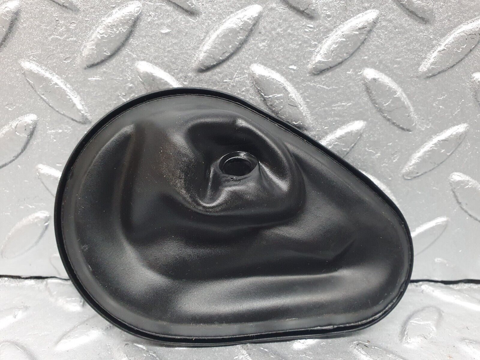 41027 Mercedes-Benz W126 300SE Fuel Tank Rubber Seal 1264710281